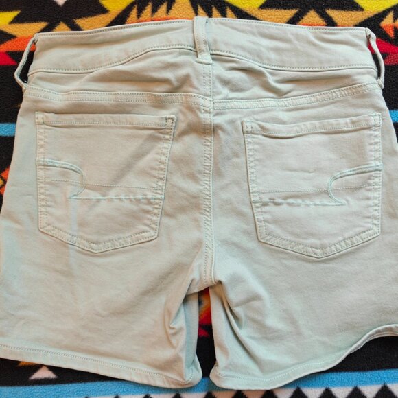 American Eagle Shorts - Picture 3 of 4
